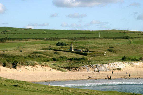 Cornwall Weblog: St. Enodoc church from Daymer Bay (IMG_0975.JPG, 600 x 400, 68.0K) 