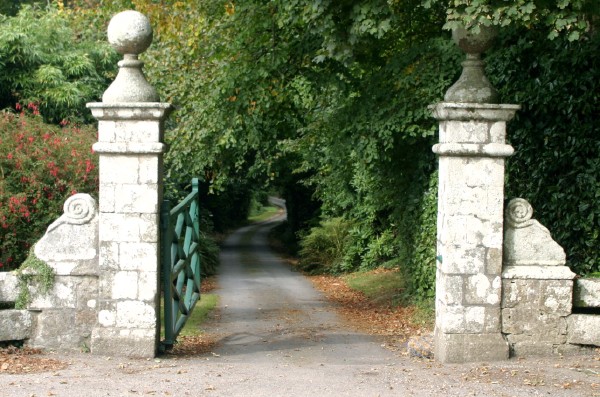 Cornwall Weblog: Cornish estate gates (IMG_1021.JPG, 600 x 397, 104.0K) 