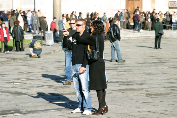 Cornwall Weblog: Watching the Italians photographing the Leaning Tower of Pisa (IMG_1266.JPG, 600 x 400, 76.0K) 