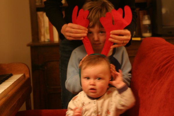 Cornwall Weblog: Nathaniel and Sebastian at Christmas (IMG_2496.JPG, 600 x 400, 44.0K) 