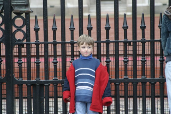 Nathaniel in London: Photo 12 (IMG_2269.JPG, 600 x 400, 76.0K) 