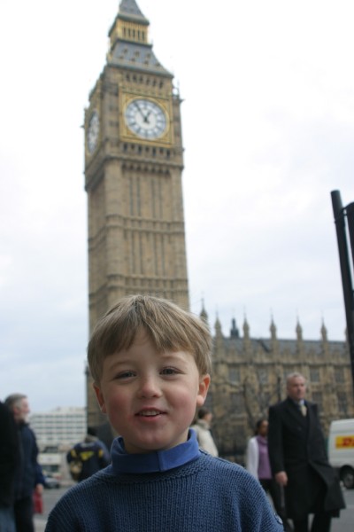 Nathaniel in London: Photo 22 (IMG_2309.JPG, 400 x 600, 36.0K) 