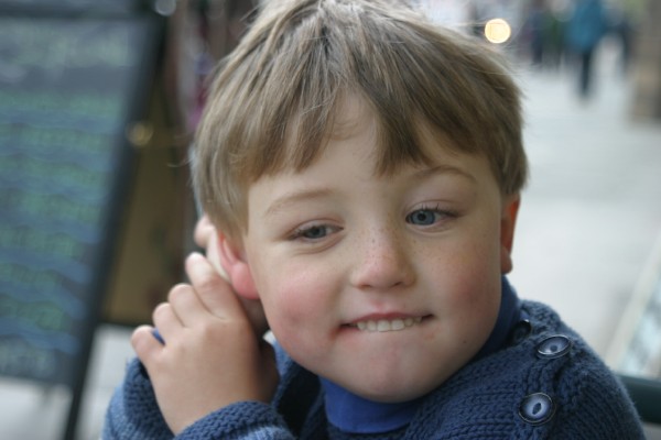 Nathaniel in London: Photo 26 (IMG_2318.JPG, 600 x 400, 44.0K) 