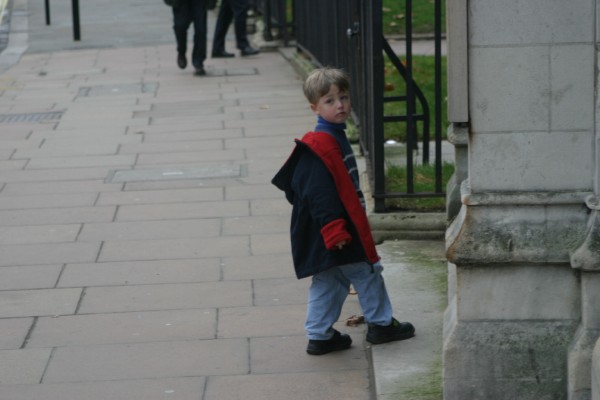 Nathaniel in London: Photo 33 (IMG_2332.JPG, 600 x 400, 44.0K) 