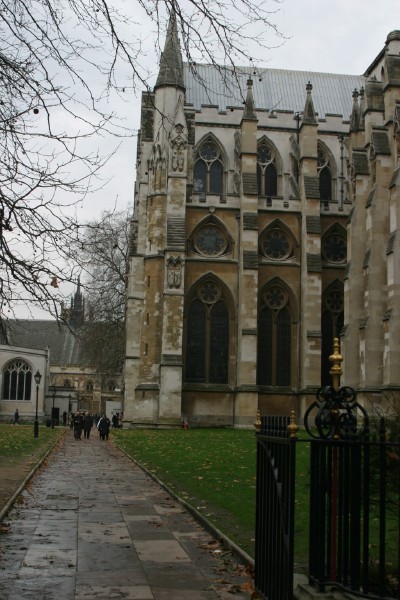 Nathaniel in London: Photo 39 (IMG_2357.JPG, 400 x 600, 84.0K) 