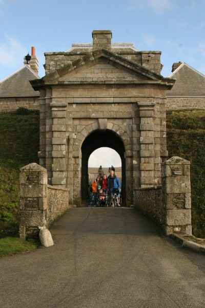 Pendennis Castle: Photo 1 (IMG_2963.JPG, 400 x 600, 76.0K) 