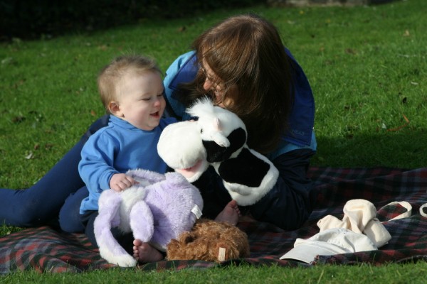 Sitting in the Garden: Photo 13 (IMG_2232.JPG, 600 x 400, 64.0K) 